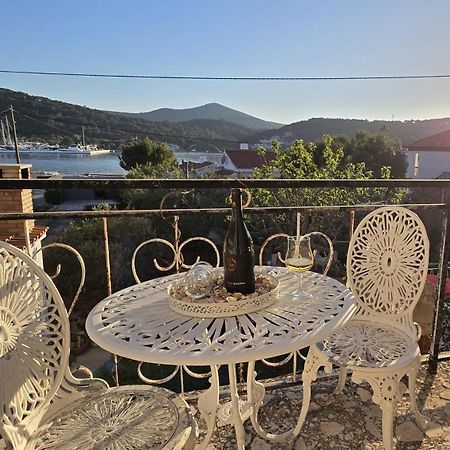 Apartman Andela Preko Exteriér fotografie