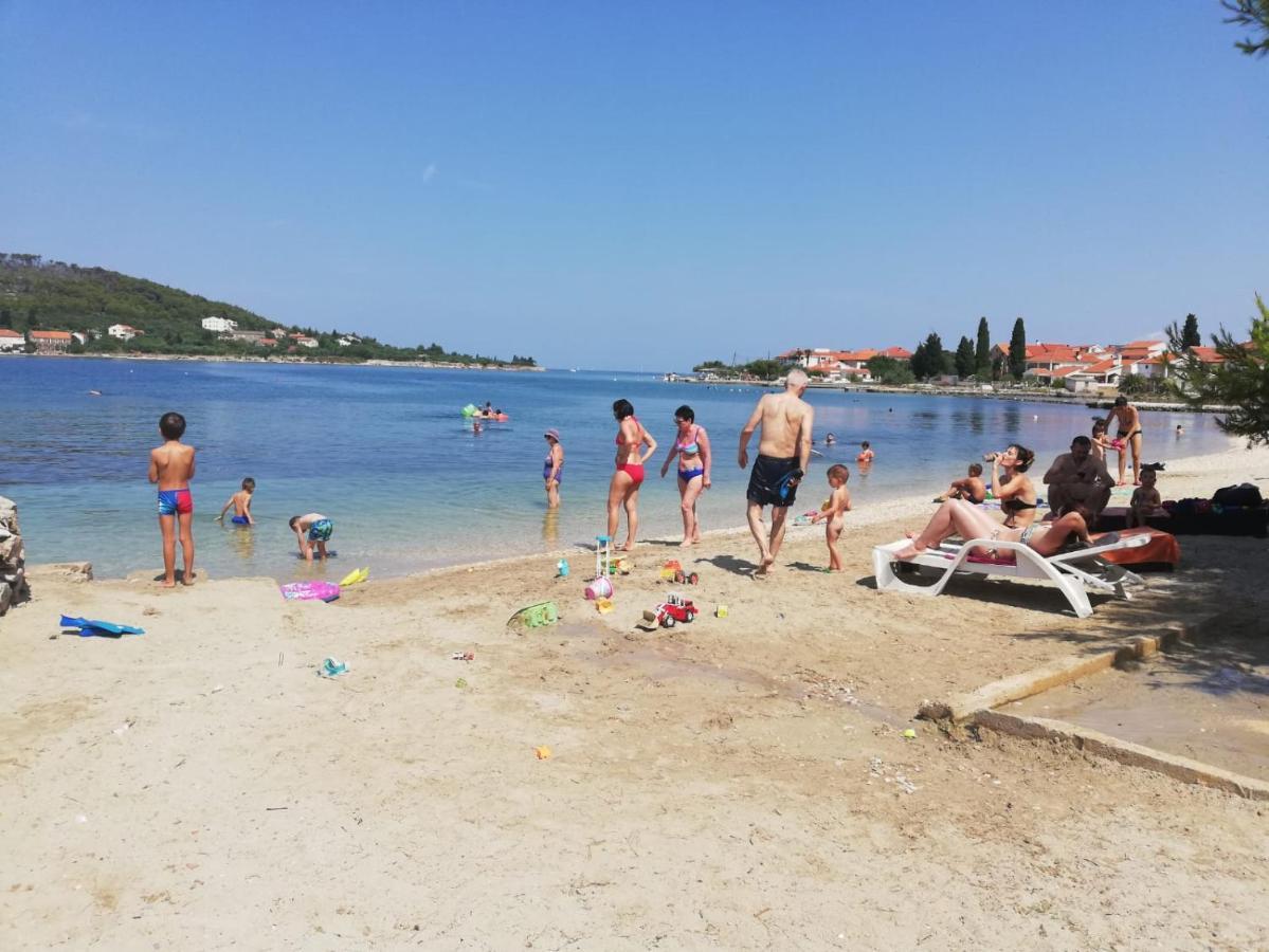 Apartman Andela Preko Exteriér fotografie