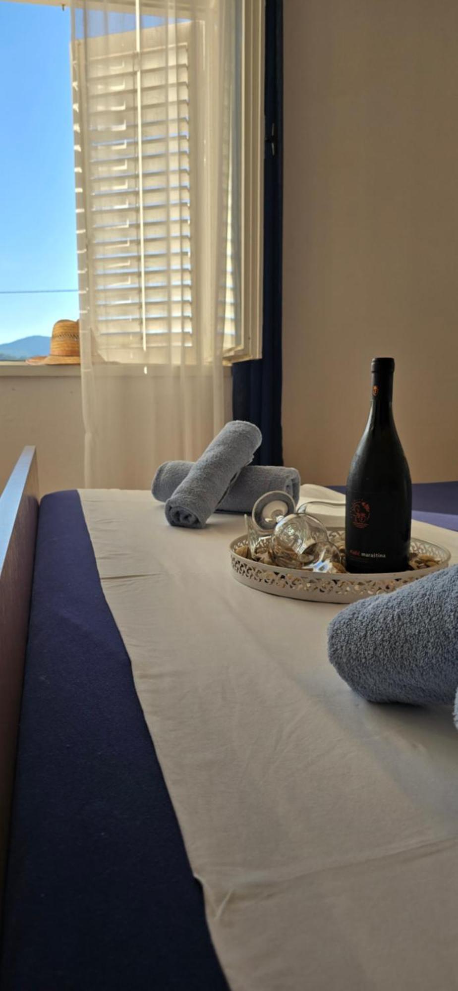 Apartman Andela Preko Exteriér fotografie