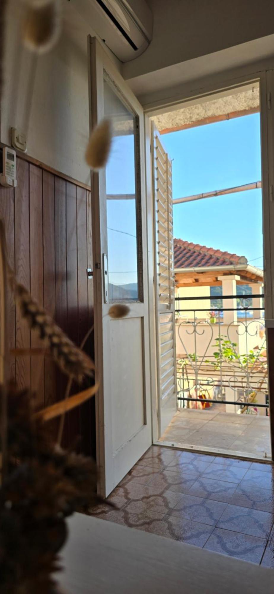Apartman Andela Preko Exteriér fotografie
