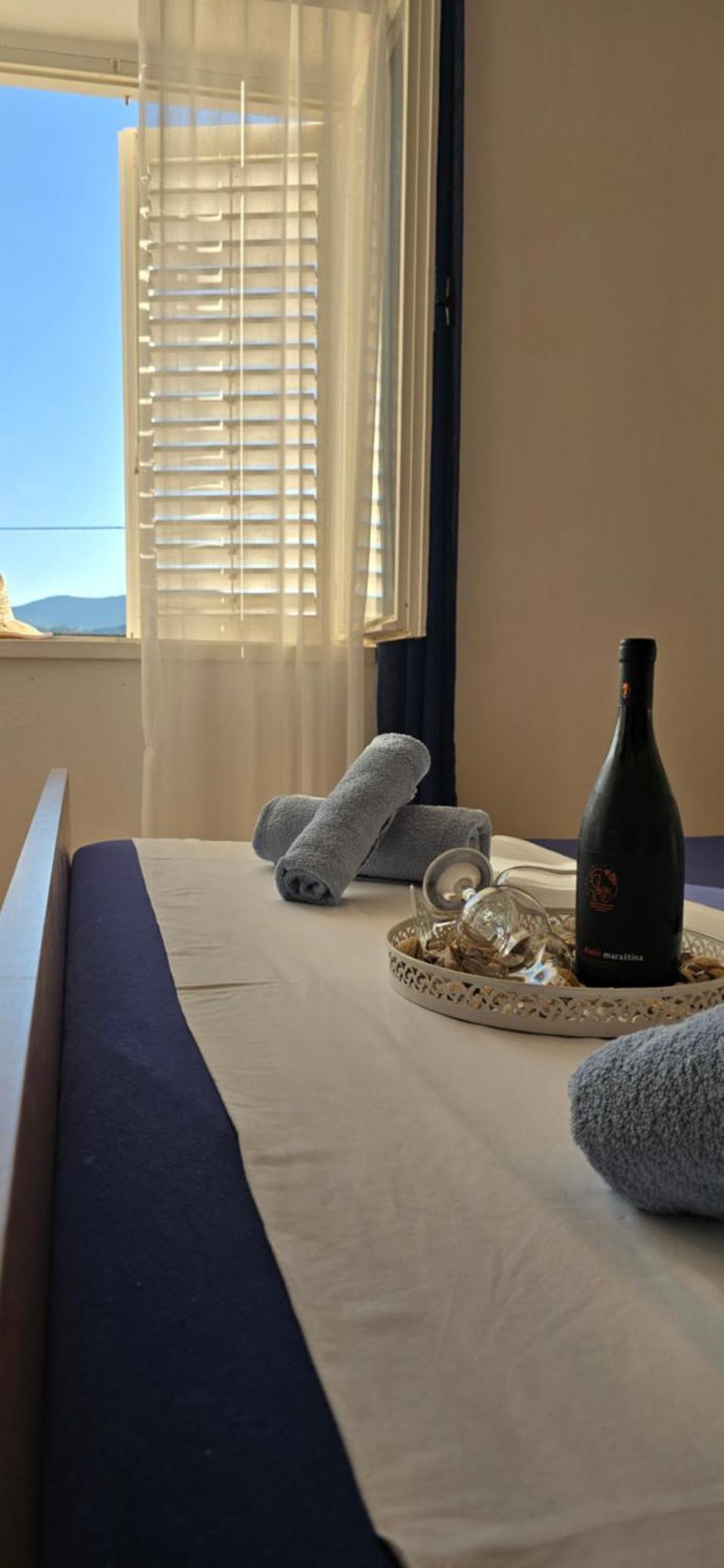 Apartman Andela Preko Exteriér fotografie